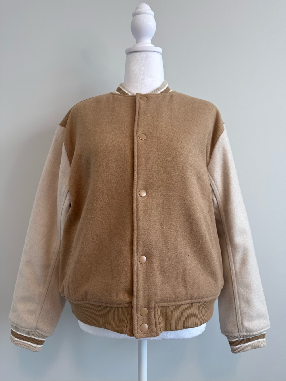 LCKR Men's Varsity Jacket Two-Tone Camel Brown & Cream Size XL - NWOT